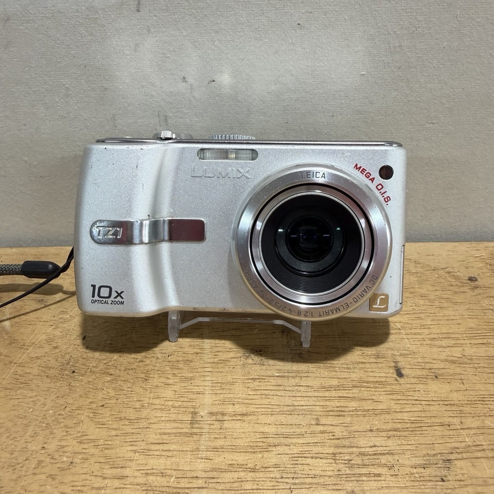 Panasonic LUMIX DMC-TZ1 Silver Compact Camera 10x Optical Zoom Tested NO BATT